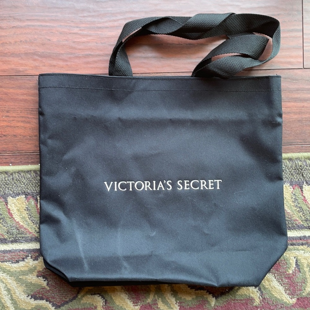 NEW VICTORIA’S SECRET TOTE